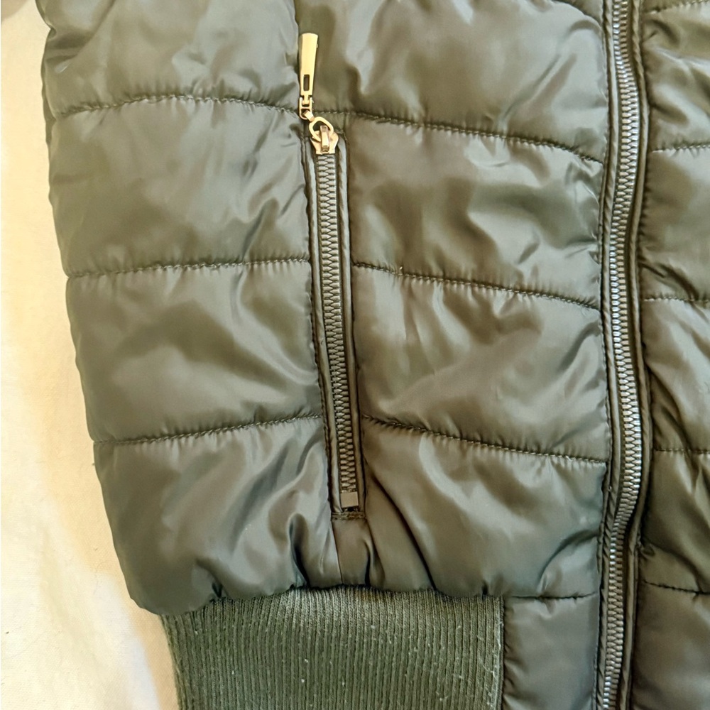 J2 Army Green Puffer Jacket XS Faux Fur Hood Bomber Style Winter Coat Y2K 90s - Picture 6 of 14